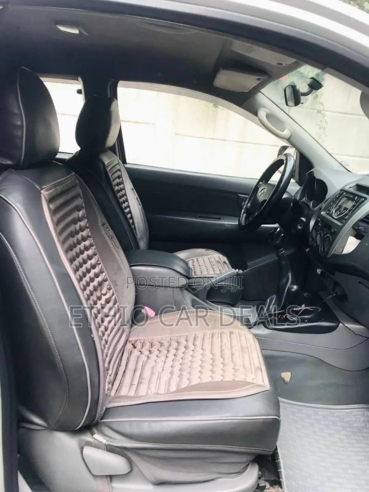 Toyota Hilux 2011 Silver