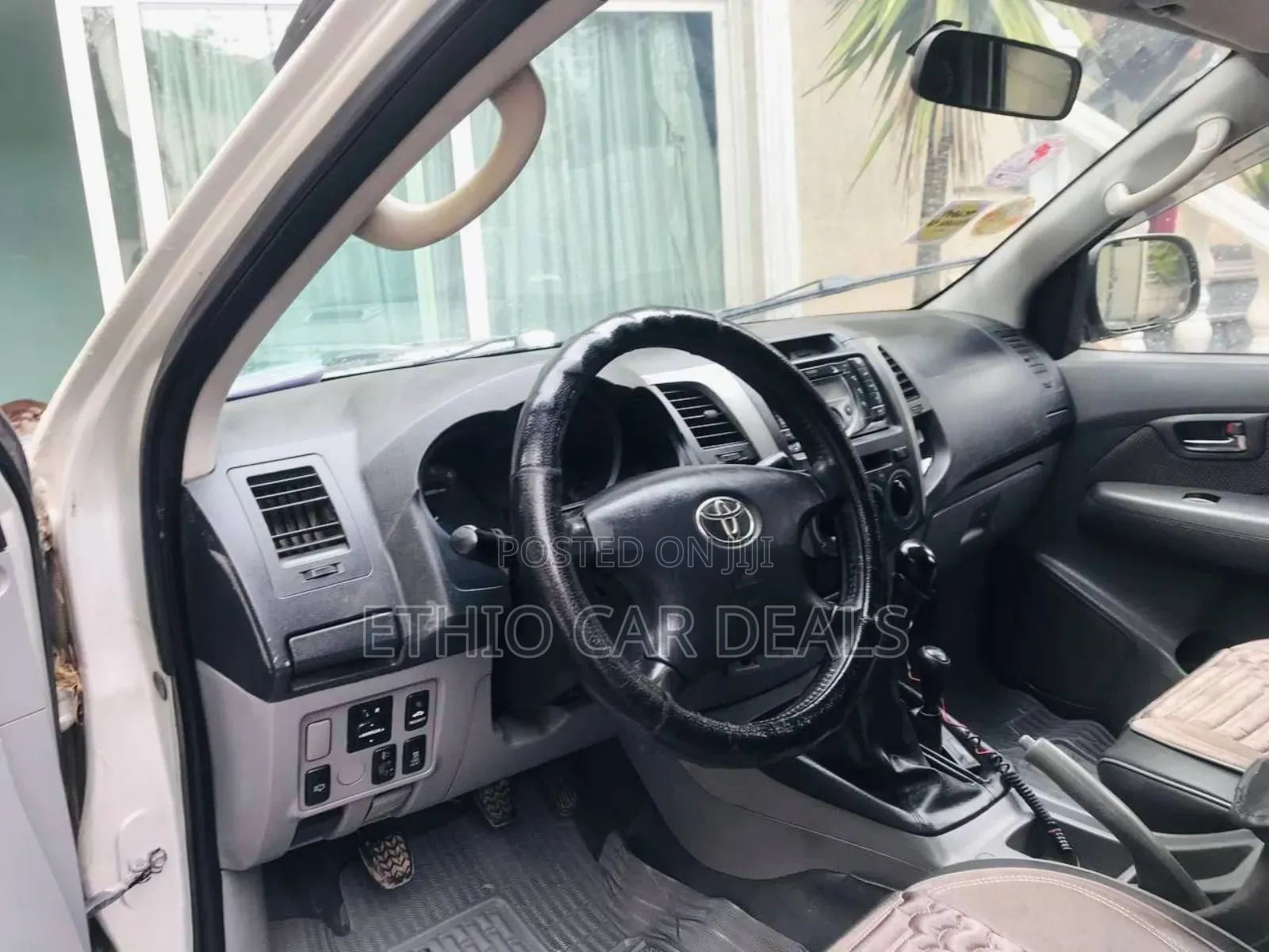 Toyota Hilux 2011 Silver