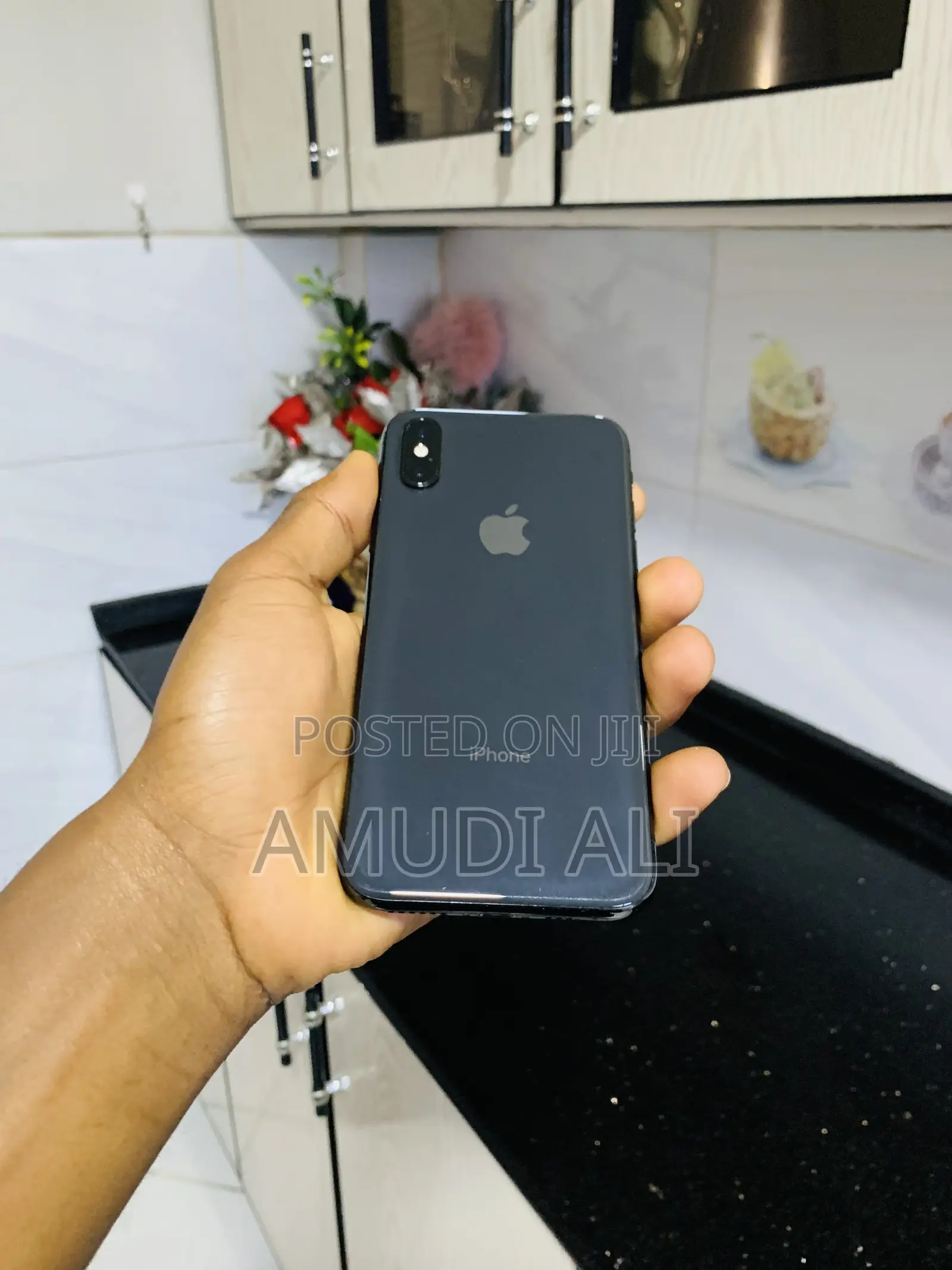 Apple iPhone XS 64 GB Black