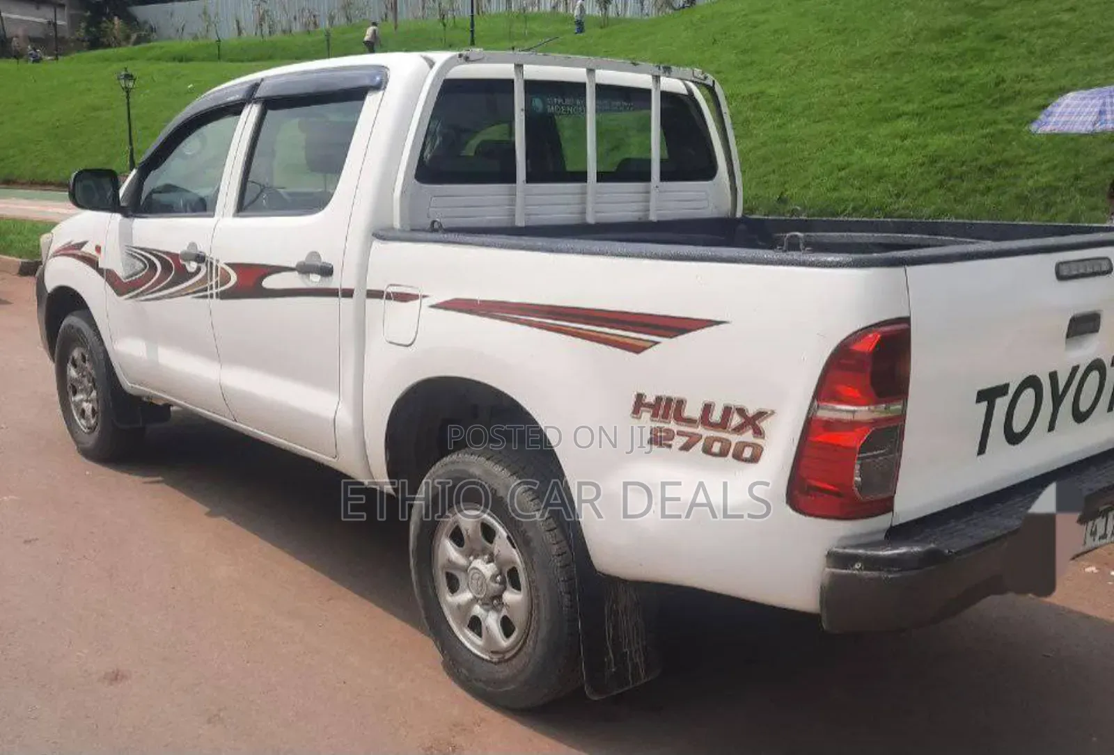 Toyota Hilux 2013 White