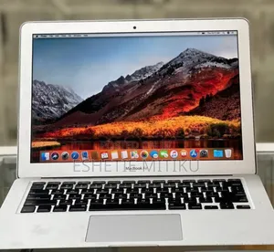 Photo - New Laptop Apple MacBook Air 2017 8GB Intel Core I7 SSD 256GB