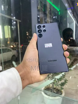 Photo - Samsung Galaxy S22 Ultra 256 GB Black