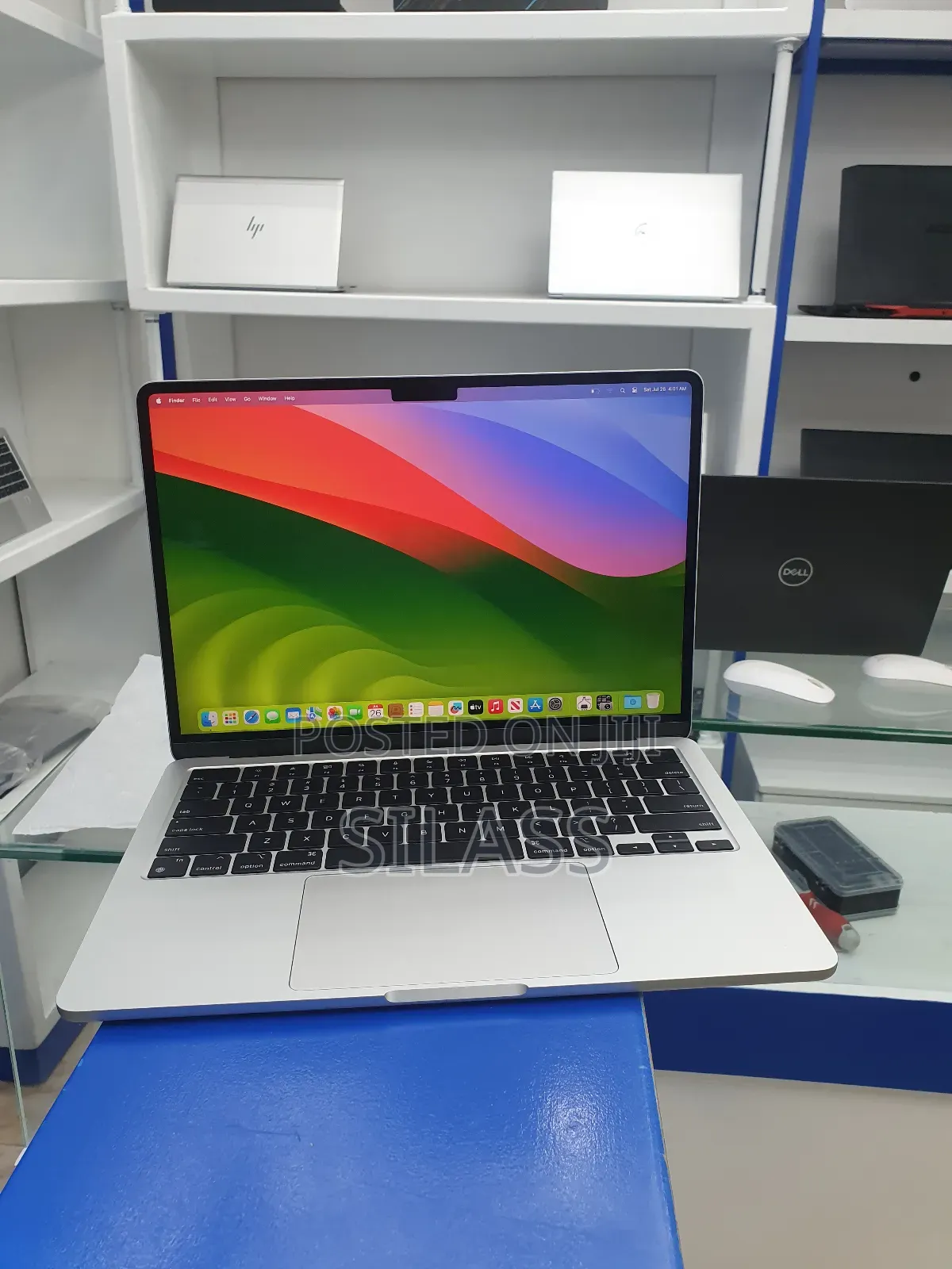 New Laptop Apple MacBook Air 2024 M3 13-Inch 16GB Apple M3 SSD 512GB