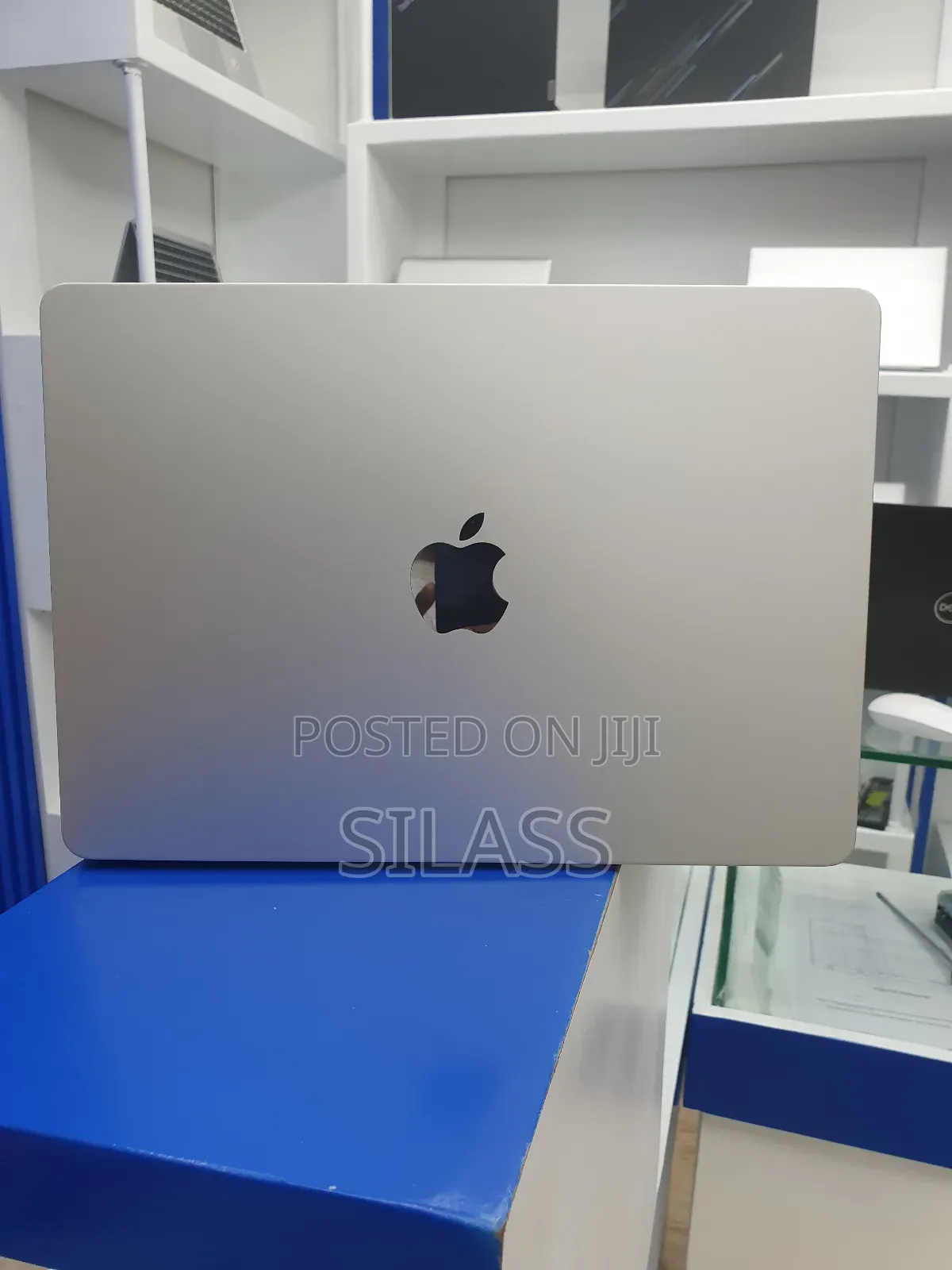 New Laptop Apple MacBook Air 2024 M3 13-Inch 16GB Apple M3 SSD 512GB