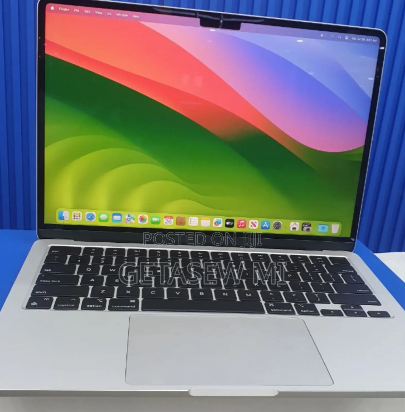 New Laptop Apple MacBook Air 2024 M3 15-Inch 16GB Apple M3 SSD 512GB