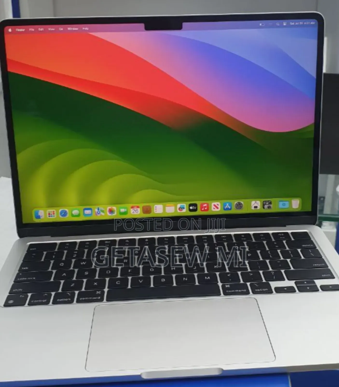 New Laptop Apple MacBook Air 2024 M3 15-Inch 16GB Apple M3 SSD 512GB