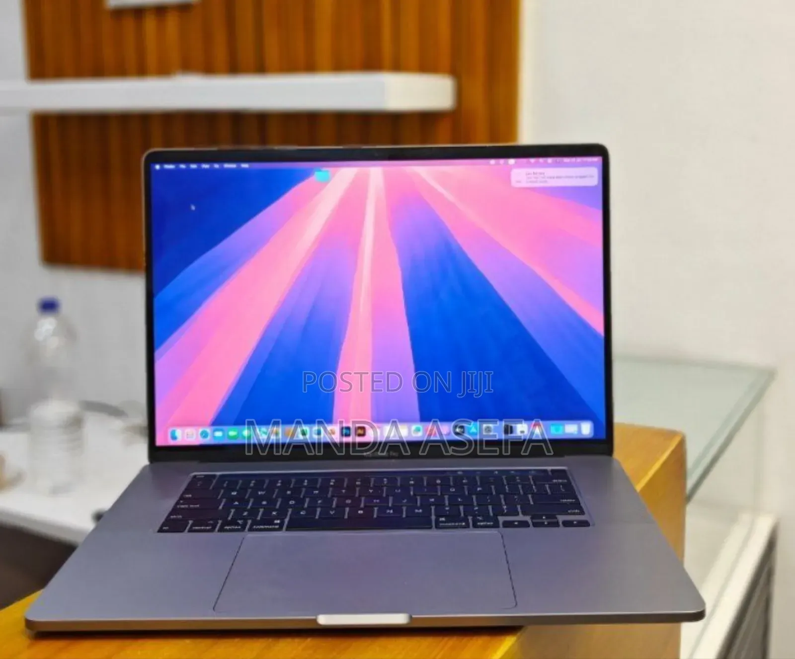 New Laptop Apple MacBook Pro 2019 16GB Intel Core I7 SSD 512GB