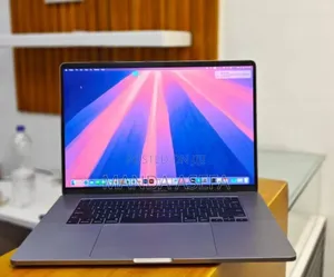 New Laptop Apple MacBook Pro 2019 16GB Intel Core I7 SSD 512GB