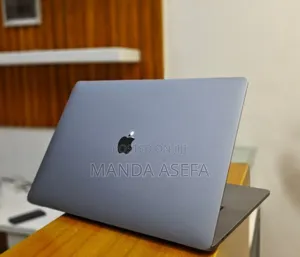 New Laptop Apple MacBook Pro 2019 16GB Intel Core I7 SSD 512GB