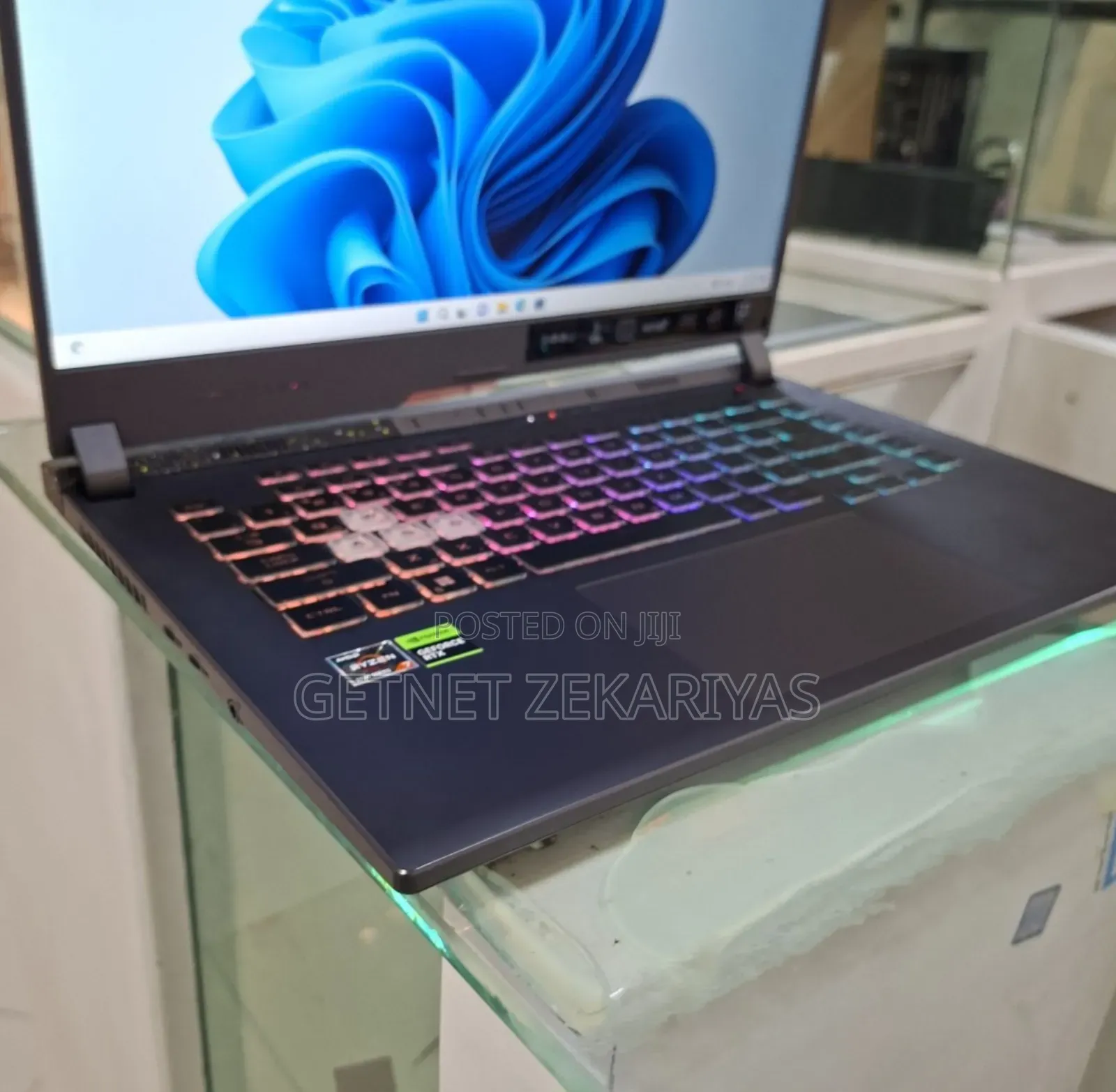 New Laptop Asus ROG Strix G15 16GB AMD Ryzen 7 SSD 1T