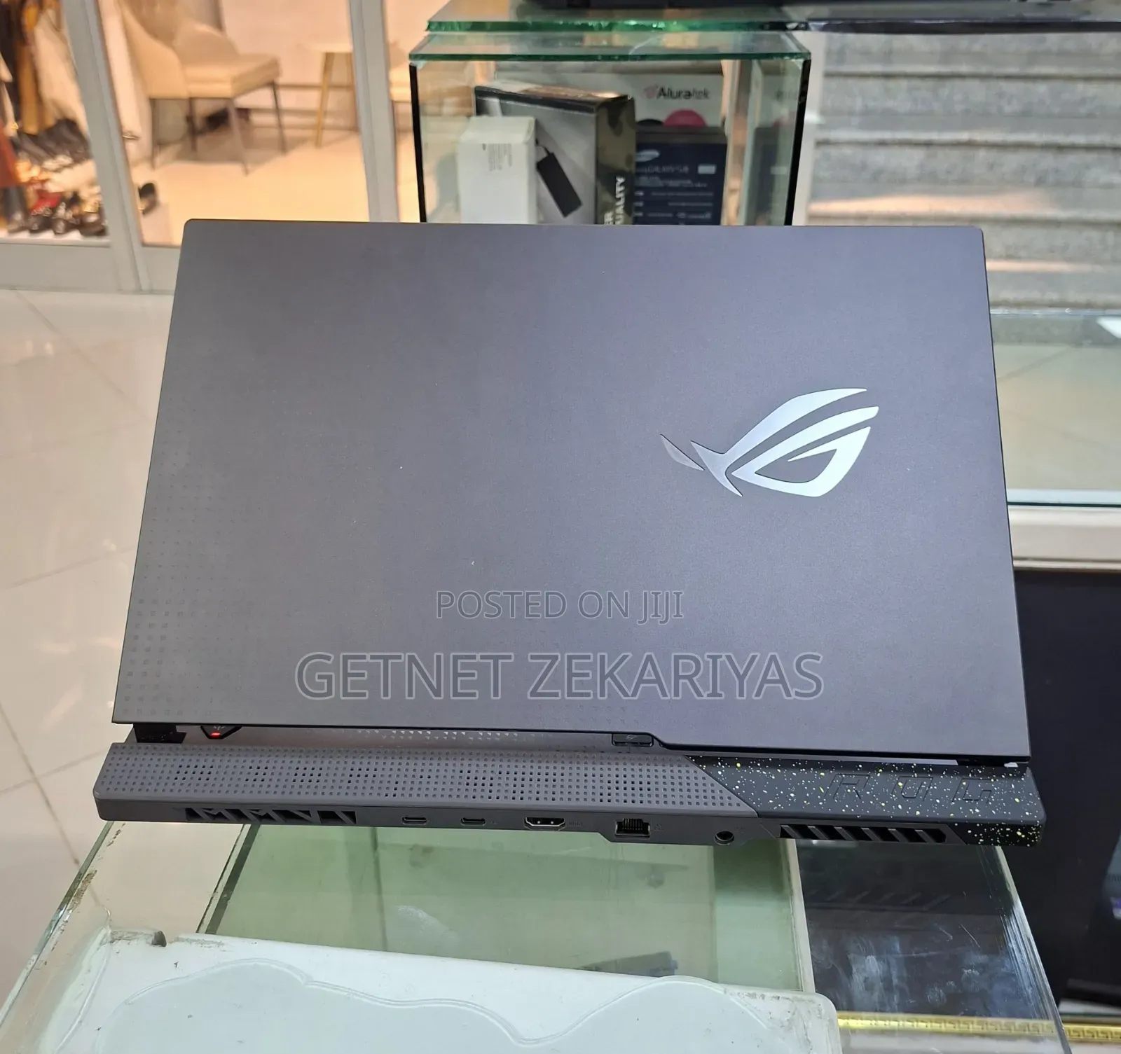 New Laptop Asus ROG Strix G15 16GB AMD Ryzen 7 SSD 1T