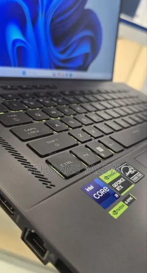 New Laptop Asus ROG Zephyrus G16 16GB Intel Core I9 SSD 1T