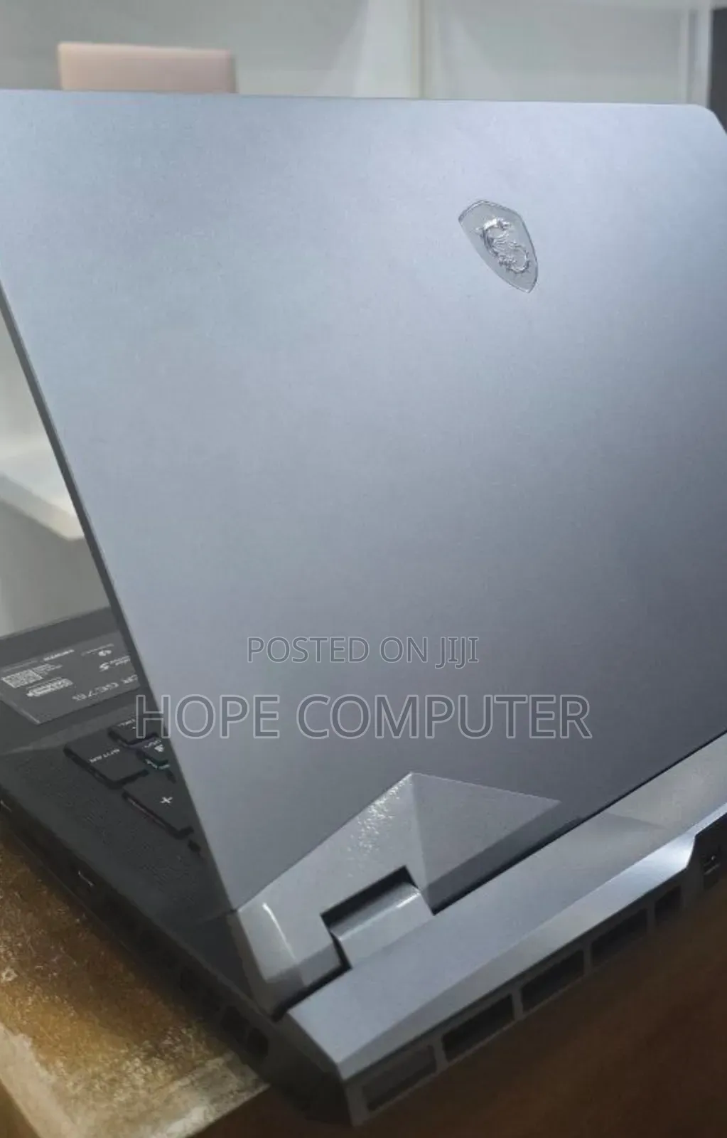 New Laptop MSI Raider GE76 12UGS 16GB Intel Core I9 SSD 1T