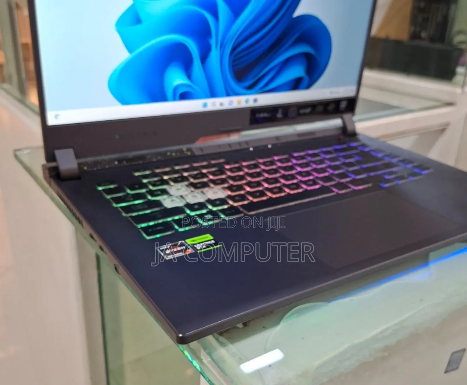 New Laptop Asus ROG Strix G15 16GB AMD Ryzen 7 SSD 512GB