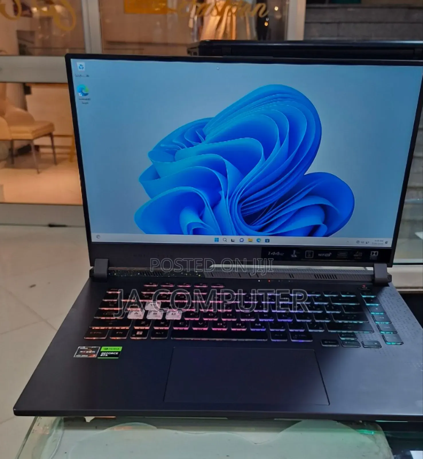 New Laptop Asus ROG Strix G15 16GB AMD Ryzen 7 SSD 512GB