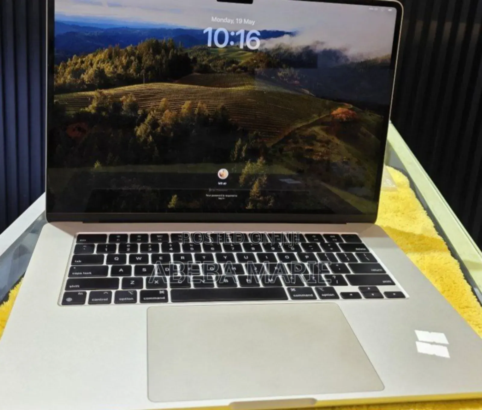 New Laptop Apple MacBook Air 2024 M3 13-Inch 16GB Apple M3 SSD 512GB