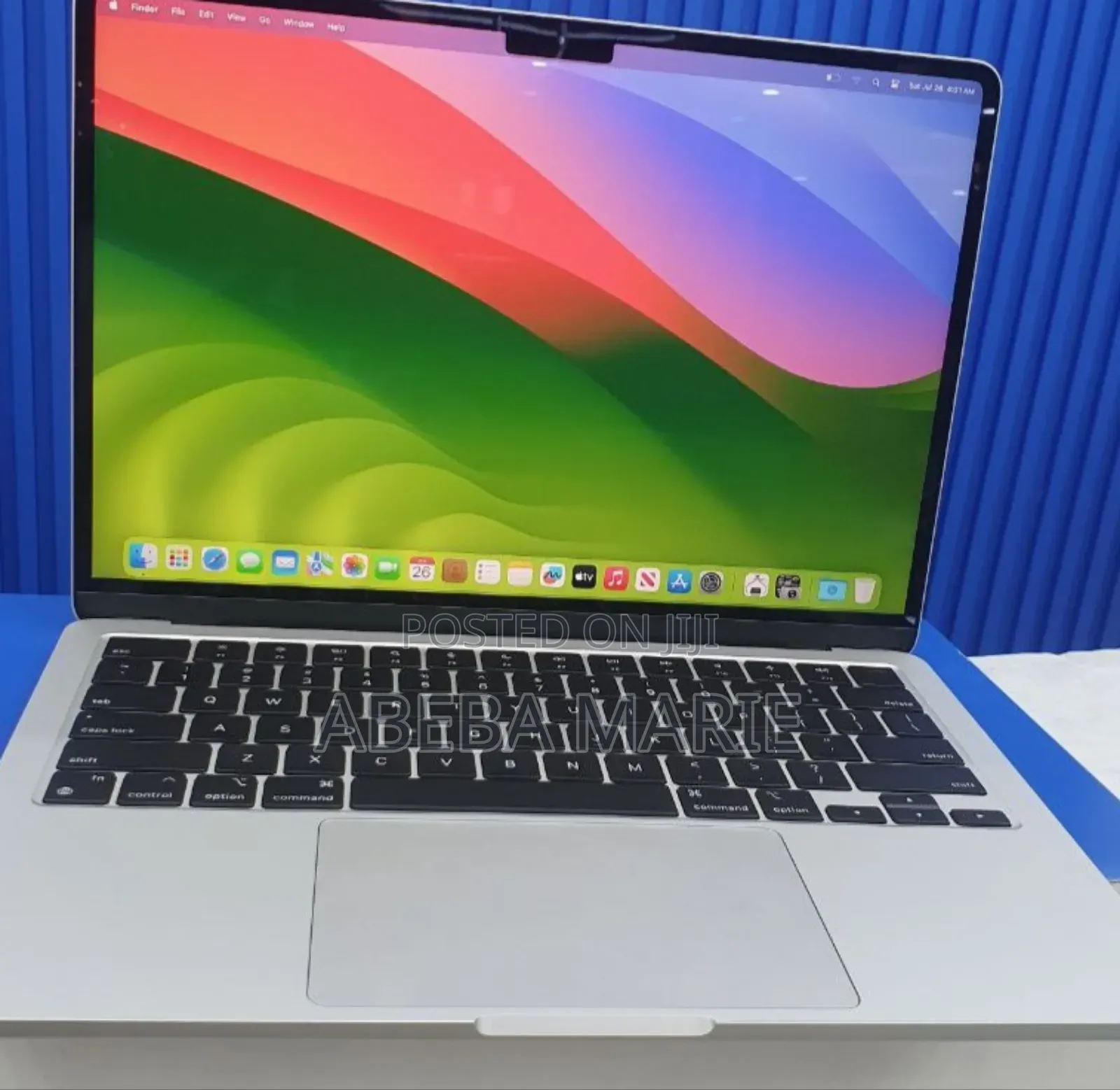 New Laptop Apple MacBook Air 2024 M3 13-Inch 16GB Apple M3 SSD 512GB