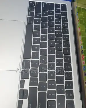 New Apple MacBook Air 2024 M3 13-Inch 16GB Intel Core M3 SSD 512GB