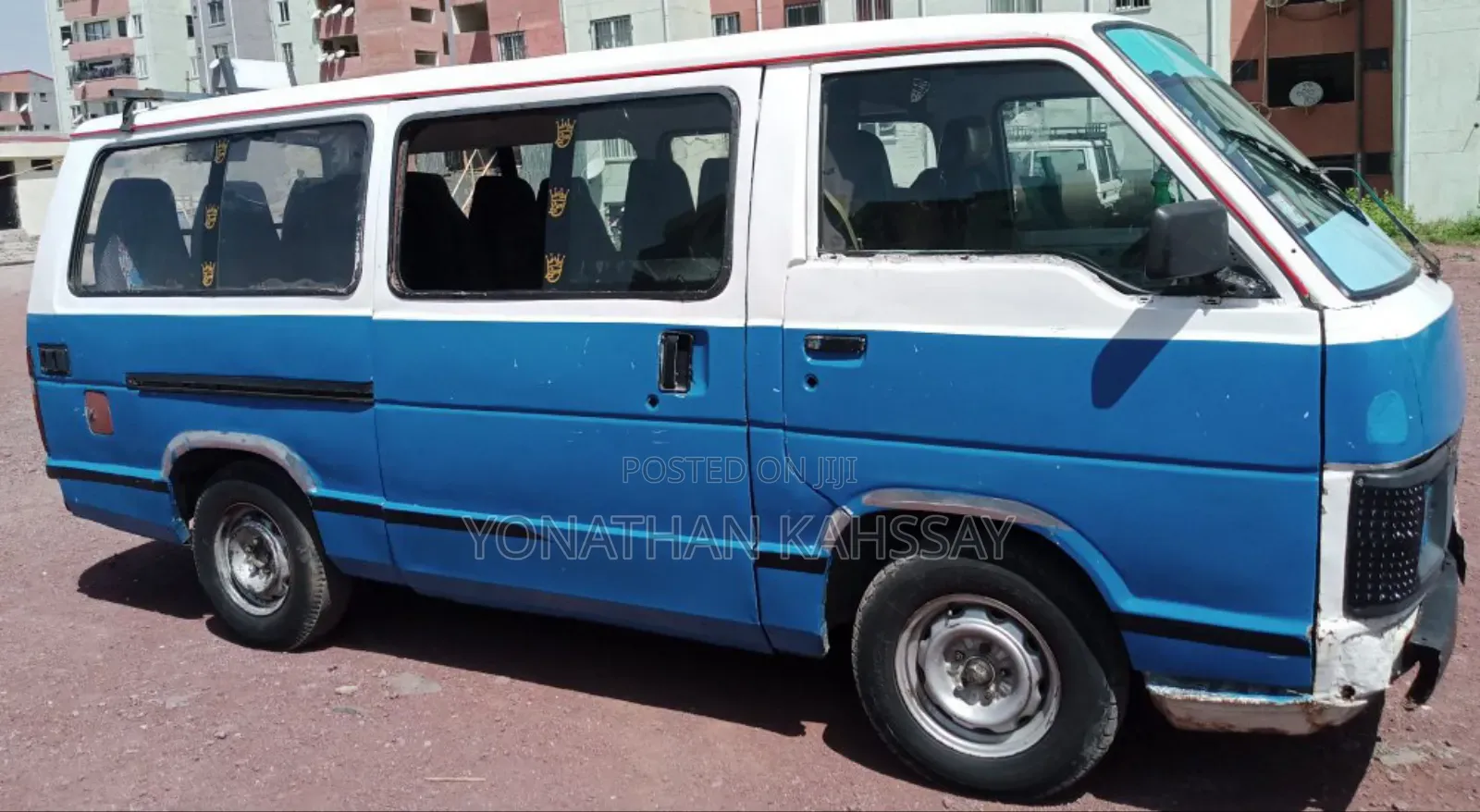 Toyota HiAce 1985 Blue