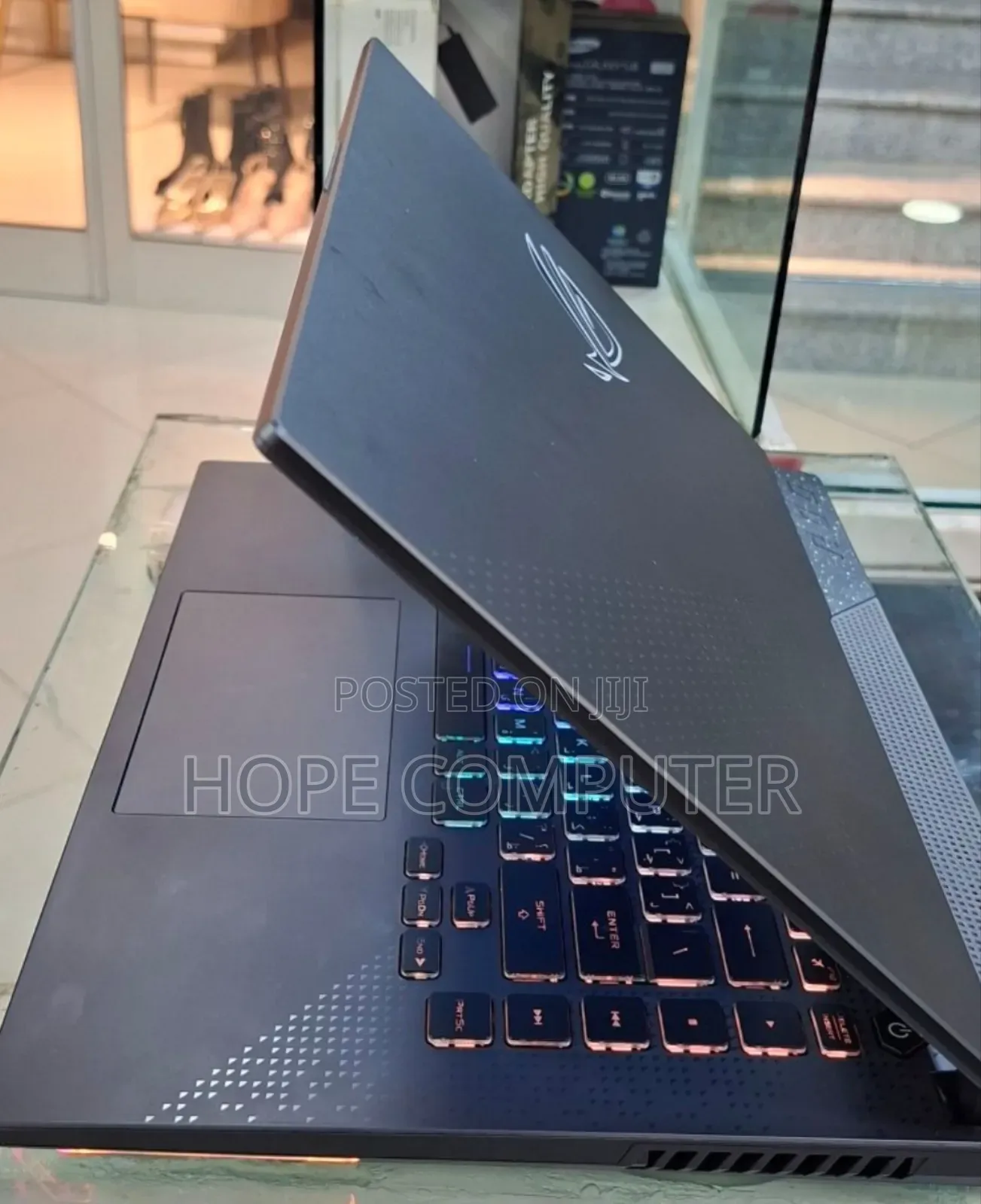 New Laptop Asus ROG Strix G15 16GB AMD Ryzen 7 SSD 1T
