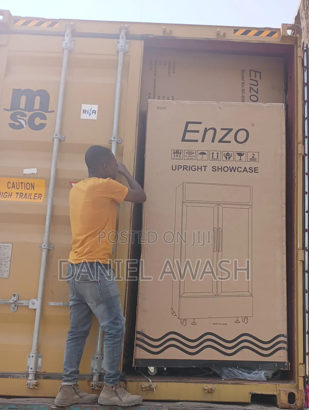 Enzo Upper Showcase Refrigerator (ሾው ኬዝ ፍሪጅ ) 600 Litter