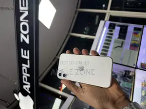 Apple iPhone 11 128 GB White