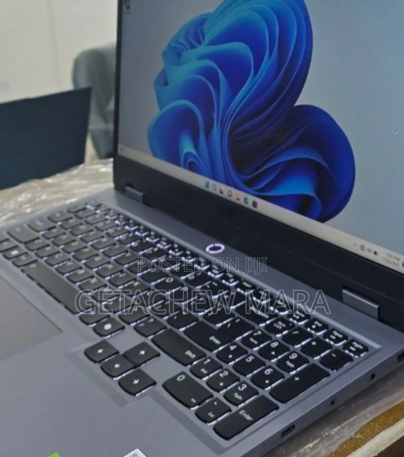 New Laptop Lenovo Legion 5 24GB AMD Ryzen 5 SSD 512GB