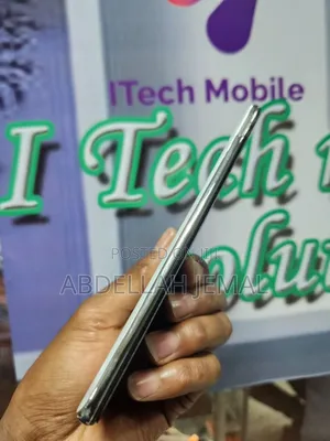 New Samsung Galaxy A71 128 GB White