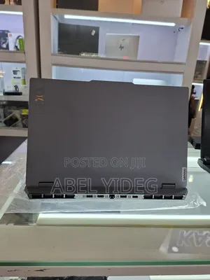 New Laptop Lenovo LOQ 15IRH8 24GB AMD Ryzen 5 SSD 512GB