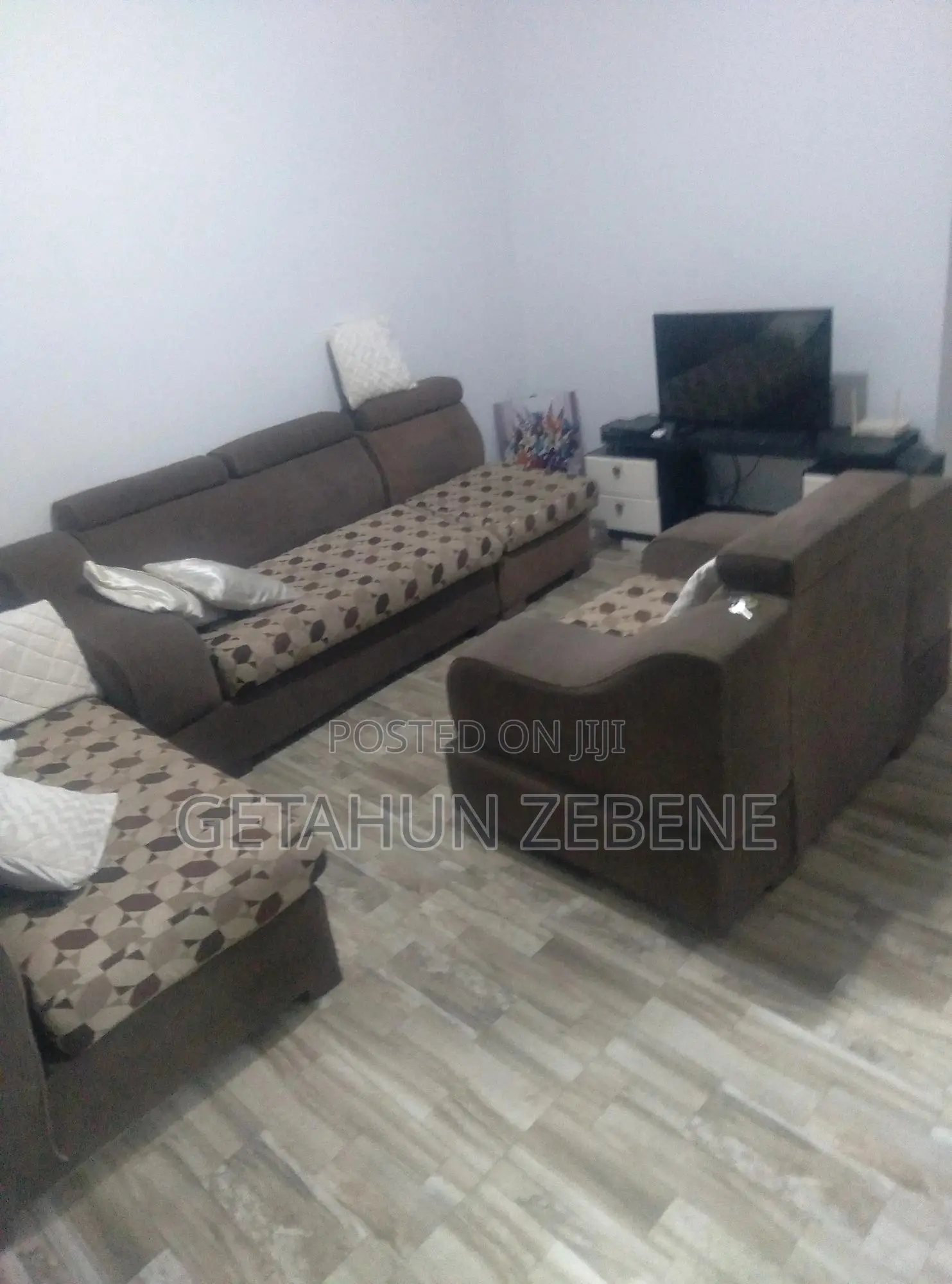 Furnished 2bdrm Condo in Arabsa Sefera Site , Bole for rent