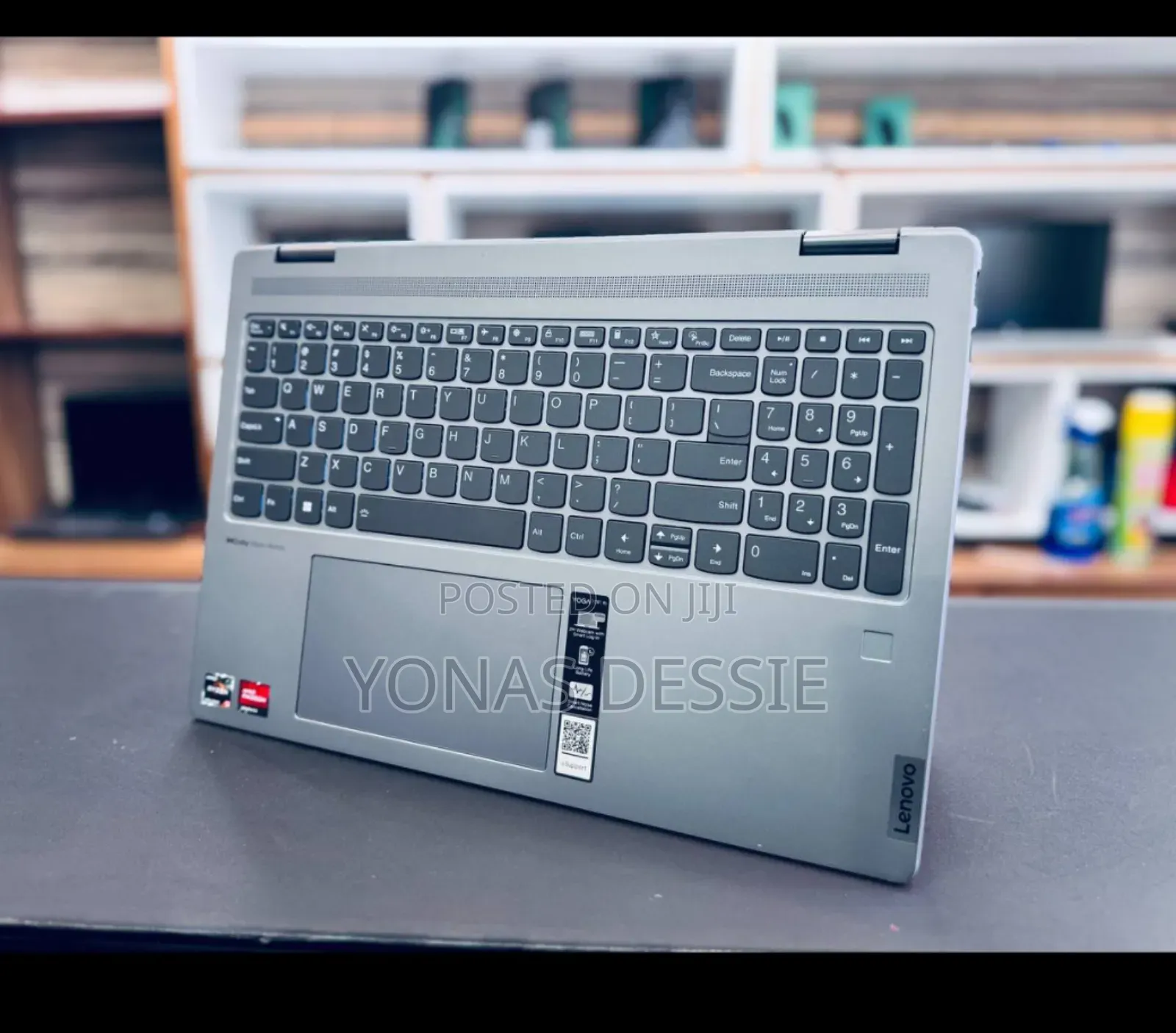 New Laptop Lenovo Yoga 7i 8GB AMD Ryzen 5 SSD 512GB