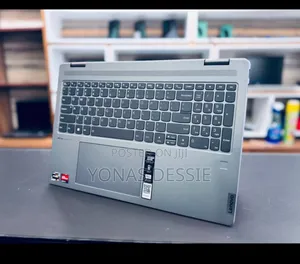 New Laptop Lenovo Yoga 7i 8GB AMD Ryzen 5 SSD 512GB