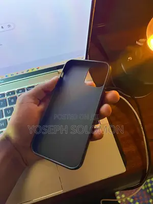 Photo - iPhone 12 Cover (Case)