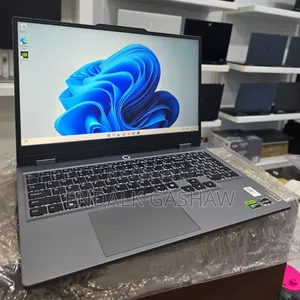 New Laptop Lenovo LOQ 15ARP9 24GB AMD Ryzen 5 SSD 512GB