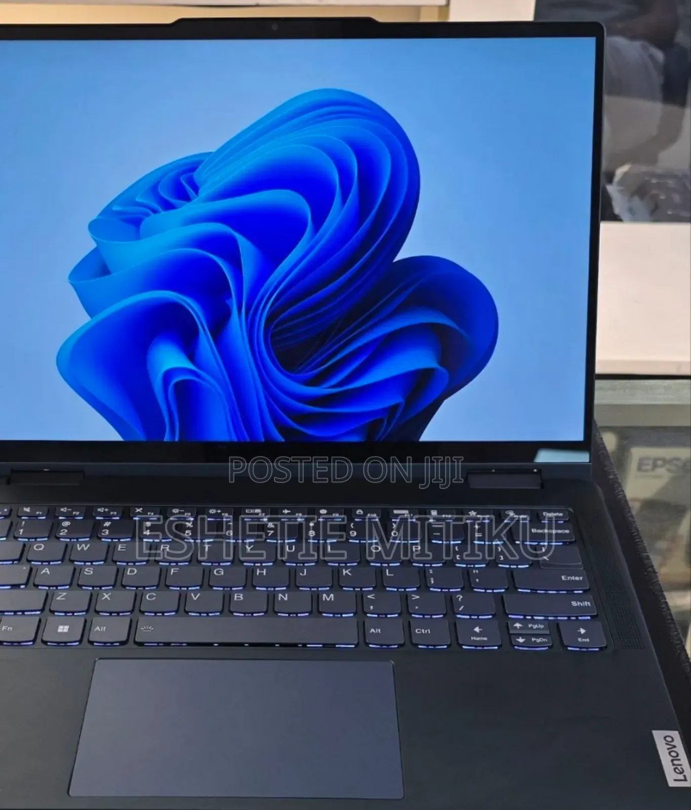 New Laptop Lenovo 16GB AMD Ryzen 7 SSD 512GB