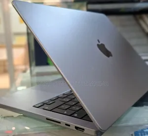 New Laptop Apple MacBook Pro M1 16GB Apple M1 Pro SSD 512GB