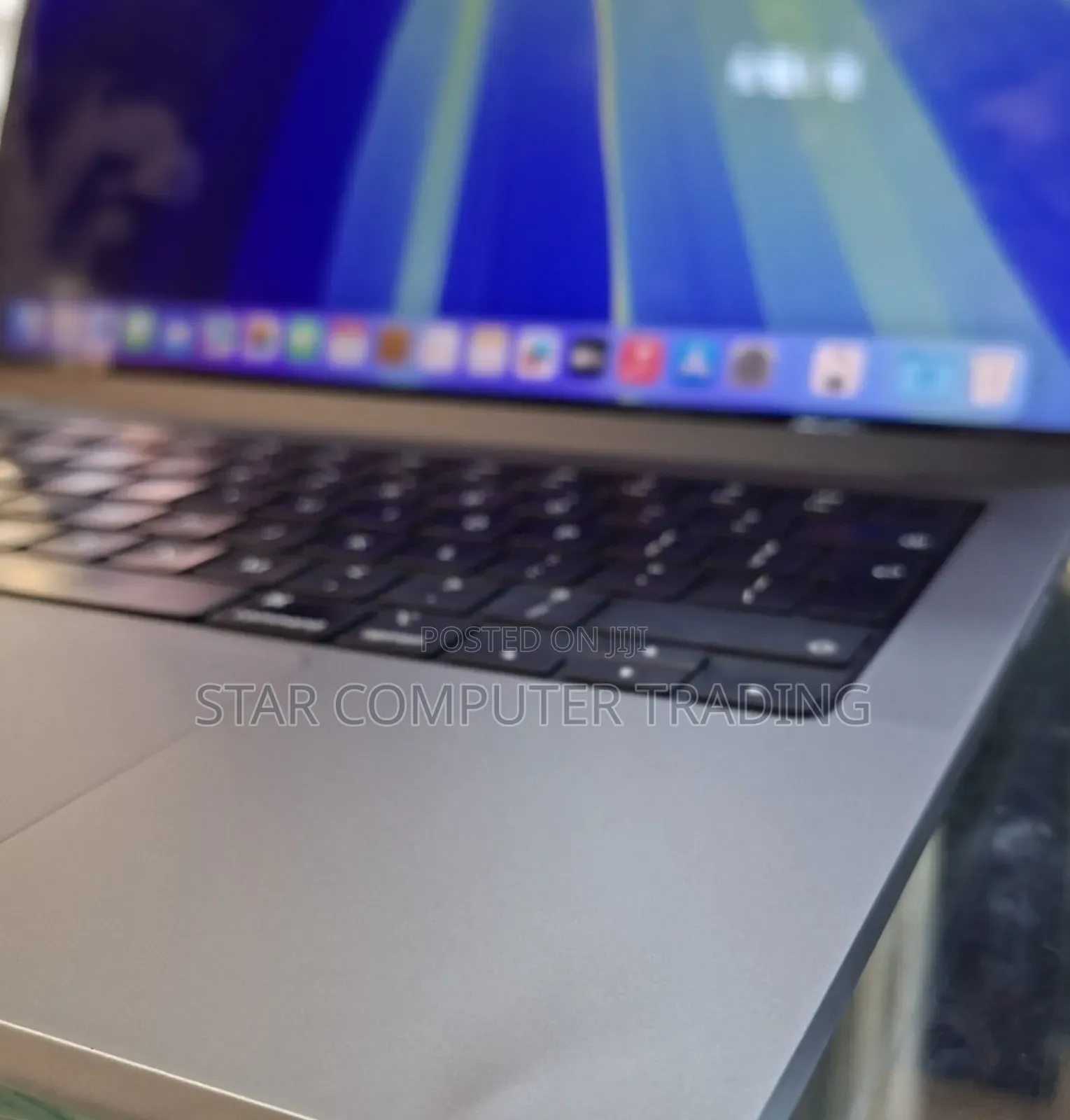 New Laptop Apple MacBook Pro M1 16GB Apple M1 Pro SSD 512GB