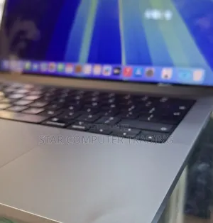 New Laptop Apple MacBook Pro M1 16GB Apple M1 Pro SSD 512GB