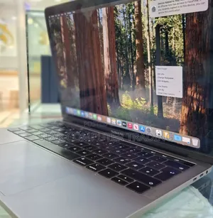 New Laptop Apple MacBook Pro 2019 8GB Intel Core I5 SSD 1T
