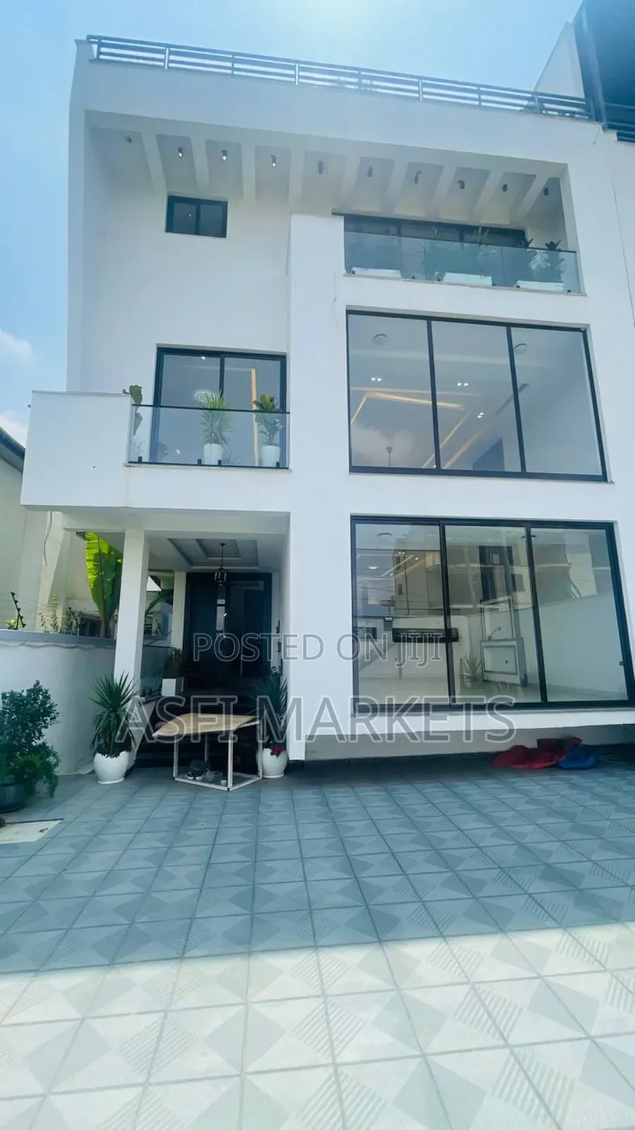 3bdrm House in Yeka for sale