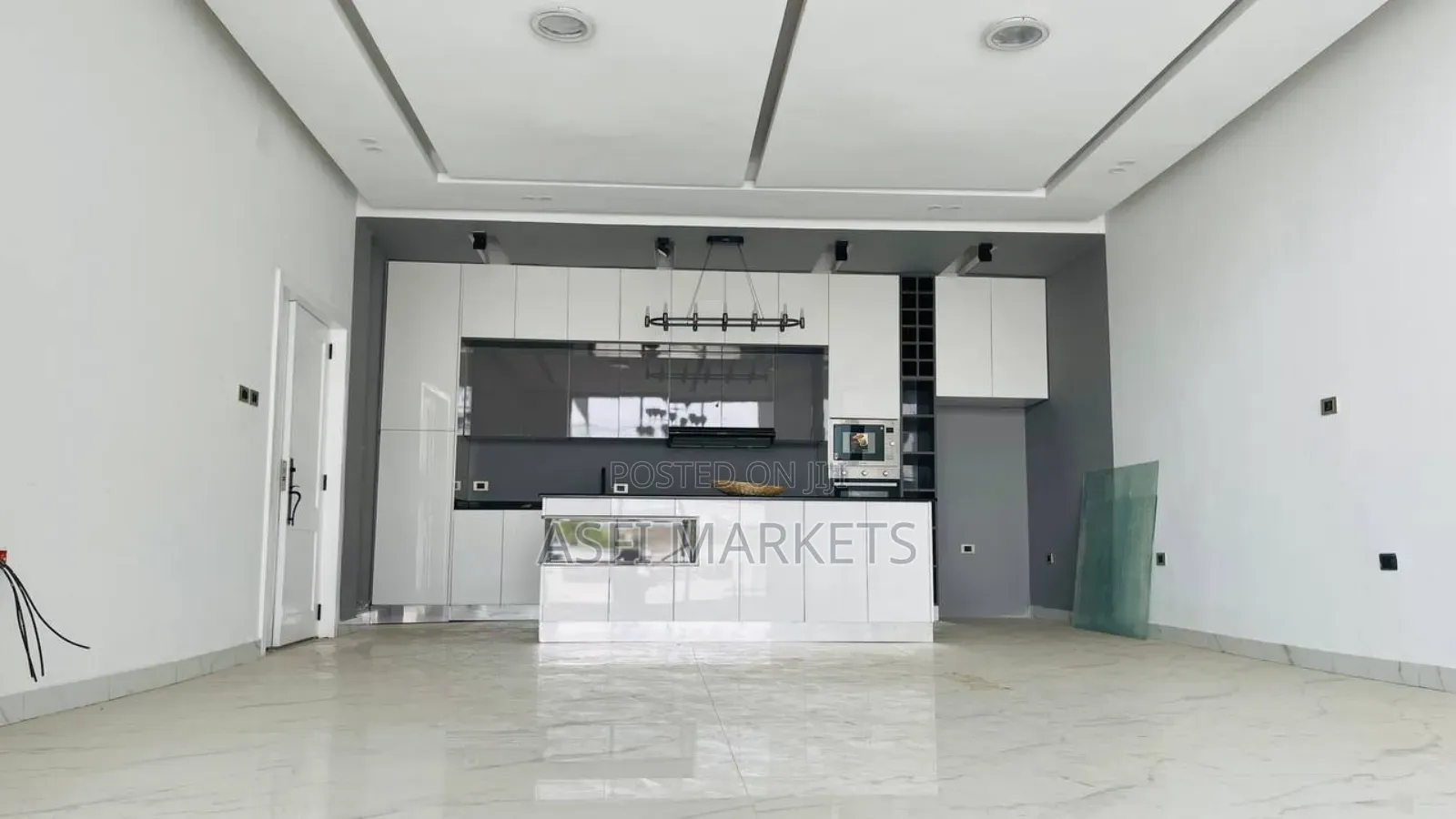 3bdrm House in Yeka for sale