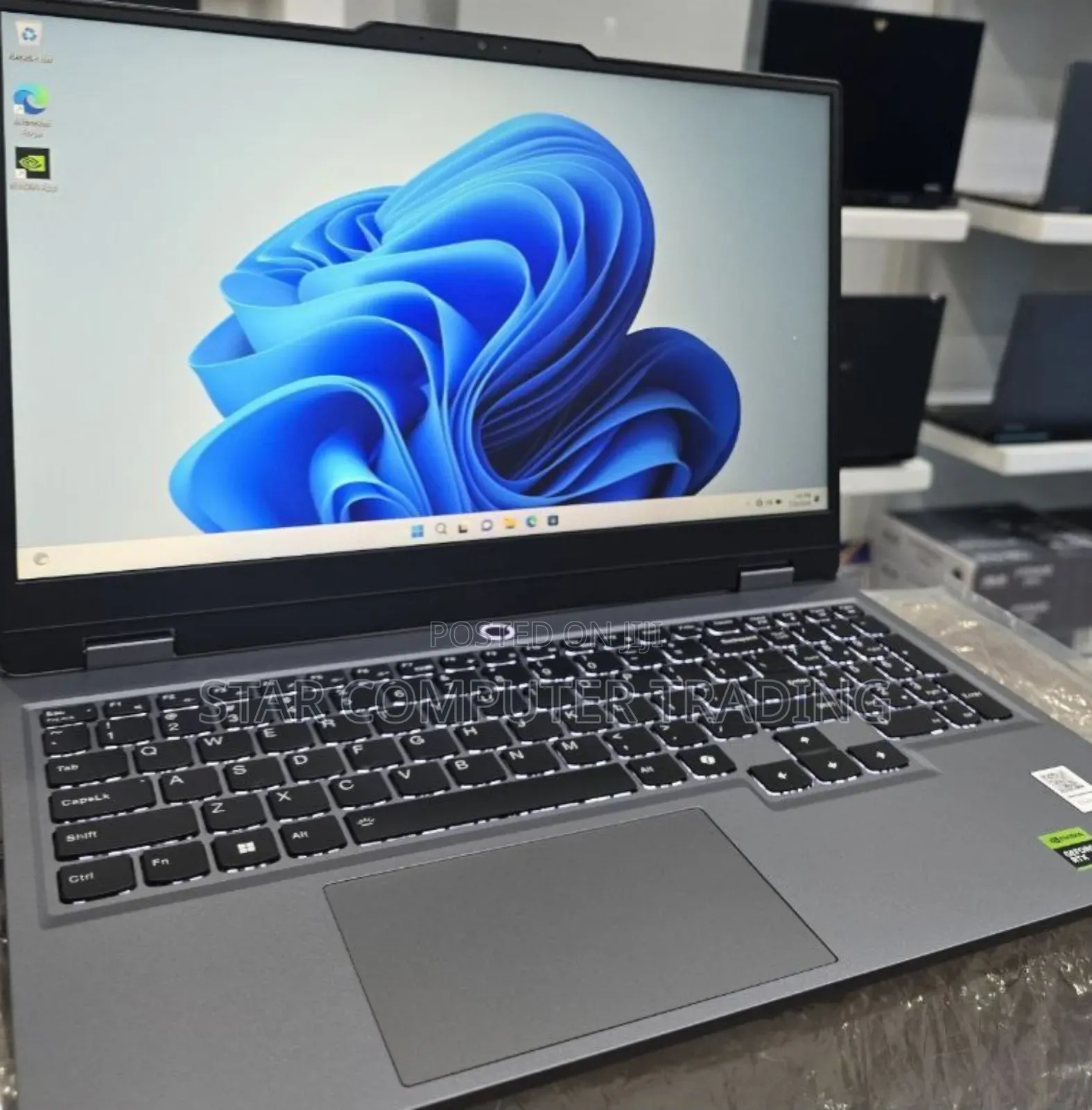 New Laptop Lenovo LOQ 15ARP9 24GB AMD Ryzen 5 SSD 512GB