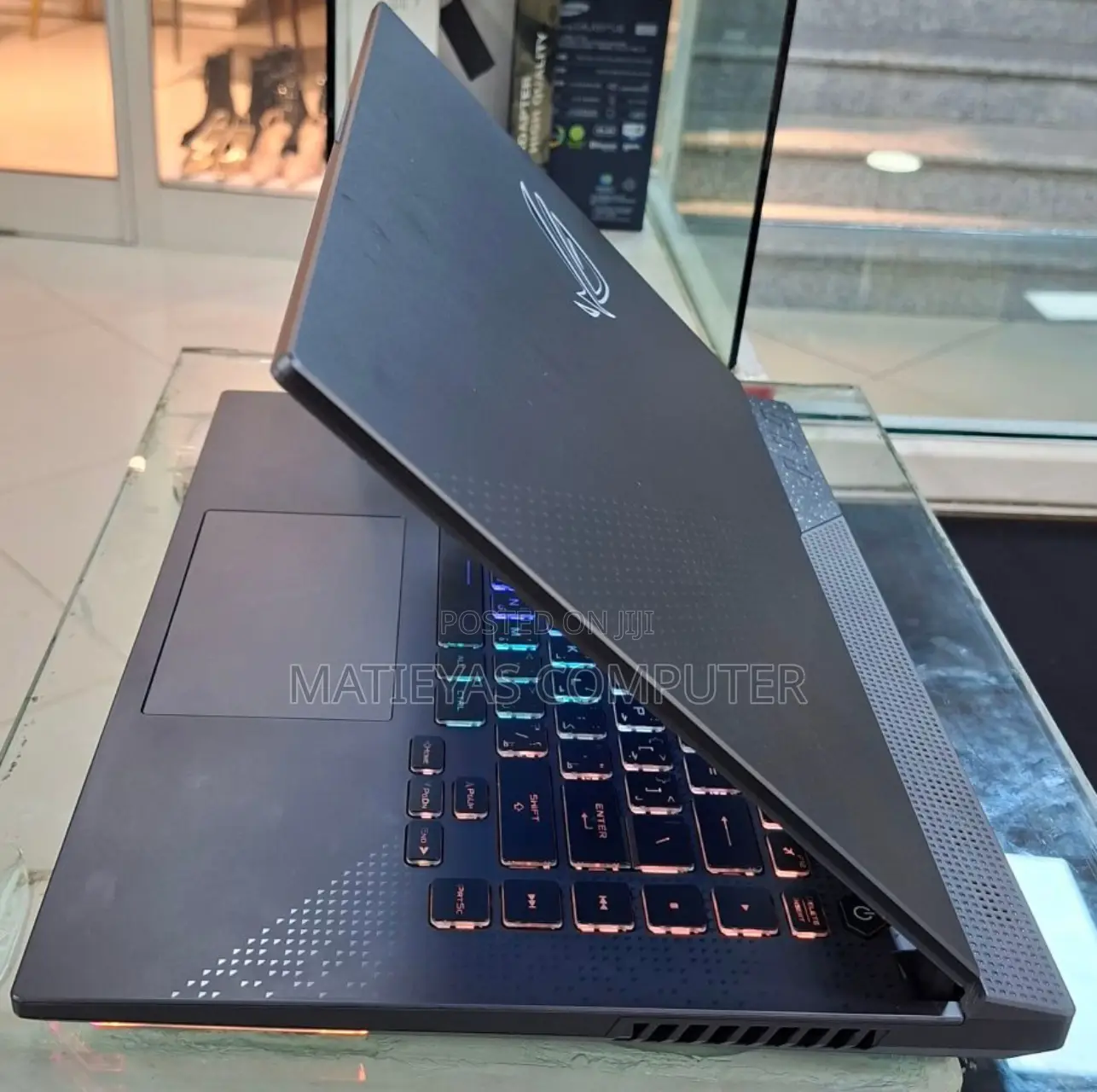 New Laptop Asus ROG Strix G15 16GB AMD Ryzen 7 SSD 1T