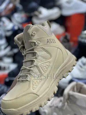 Photo - A533 Creamy Boots Men’S for Summer