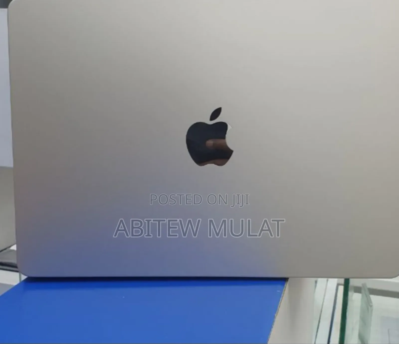 New Laptop Apple MacBook Air 2024 M3 13-Inch 16GB Apple M3 SSD 512GB