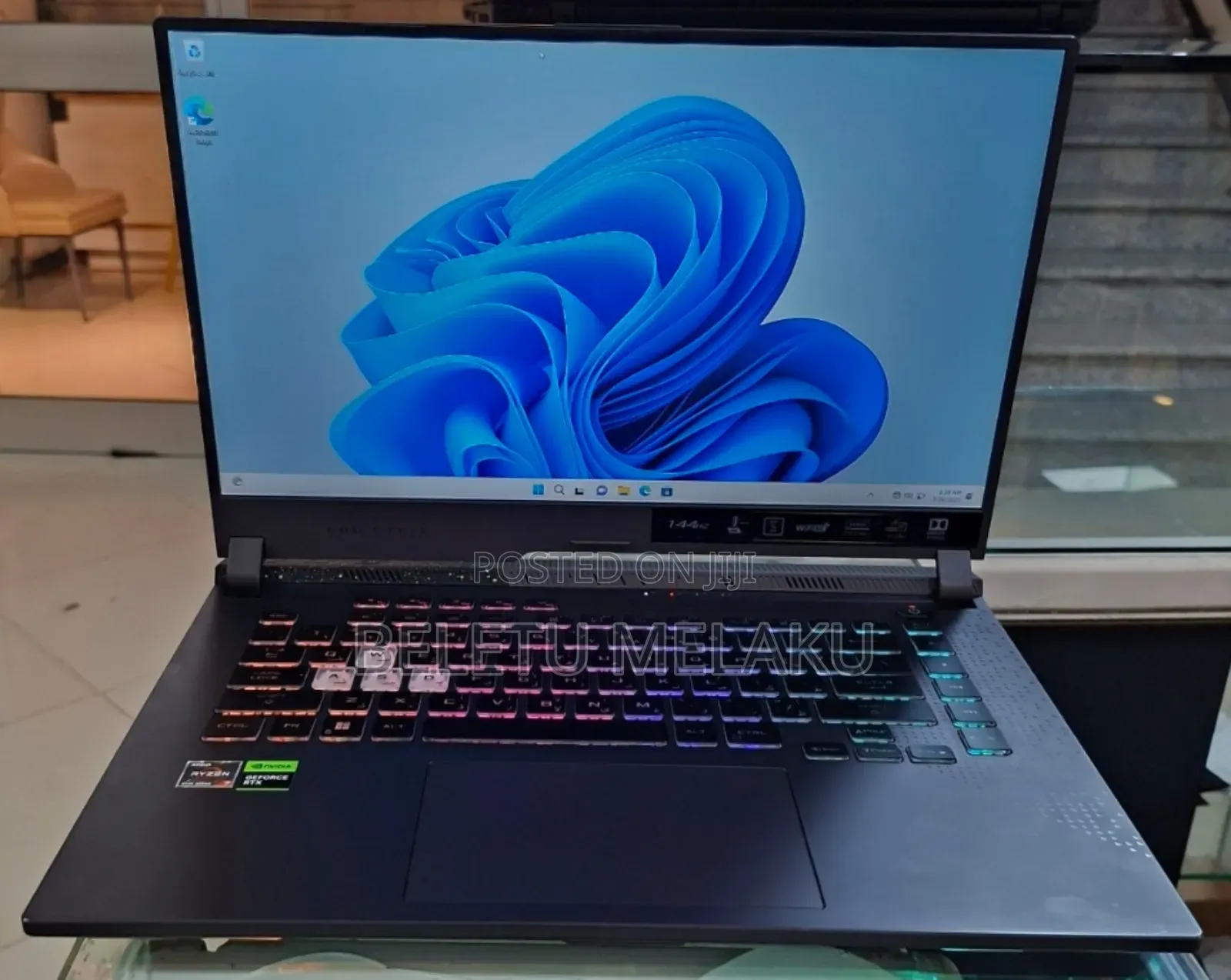 New Laptop Asus ROG Strix G15 16GB AMD Ryzen 7 SSD 1T