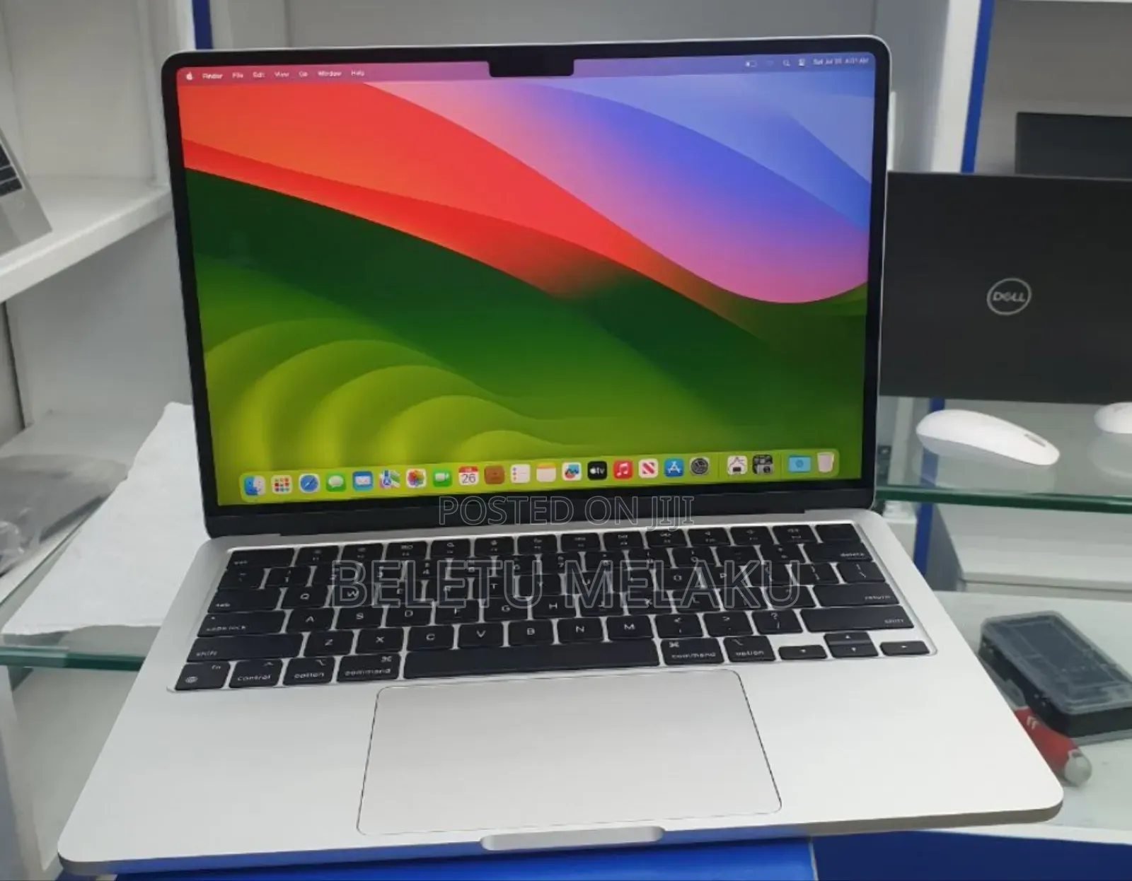 New Laptop Apple MacBook Air 2024 M3 13-Inch 16GB Apple M3 SSD 512GB