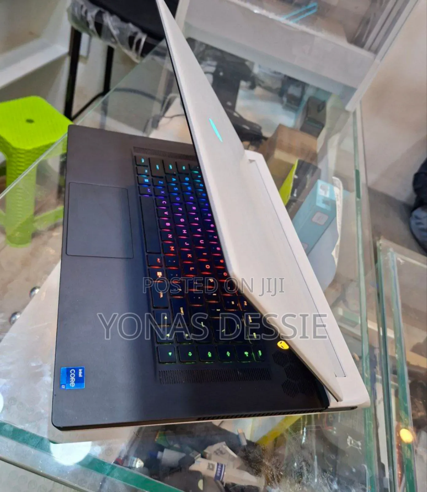 New Laptop Alienware M17x R2 32GB Intel Core I7 SSD 1T