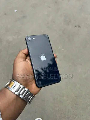 Photo - Apple iPhone SE (2022) 64 GB Black