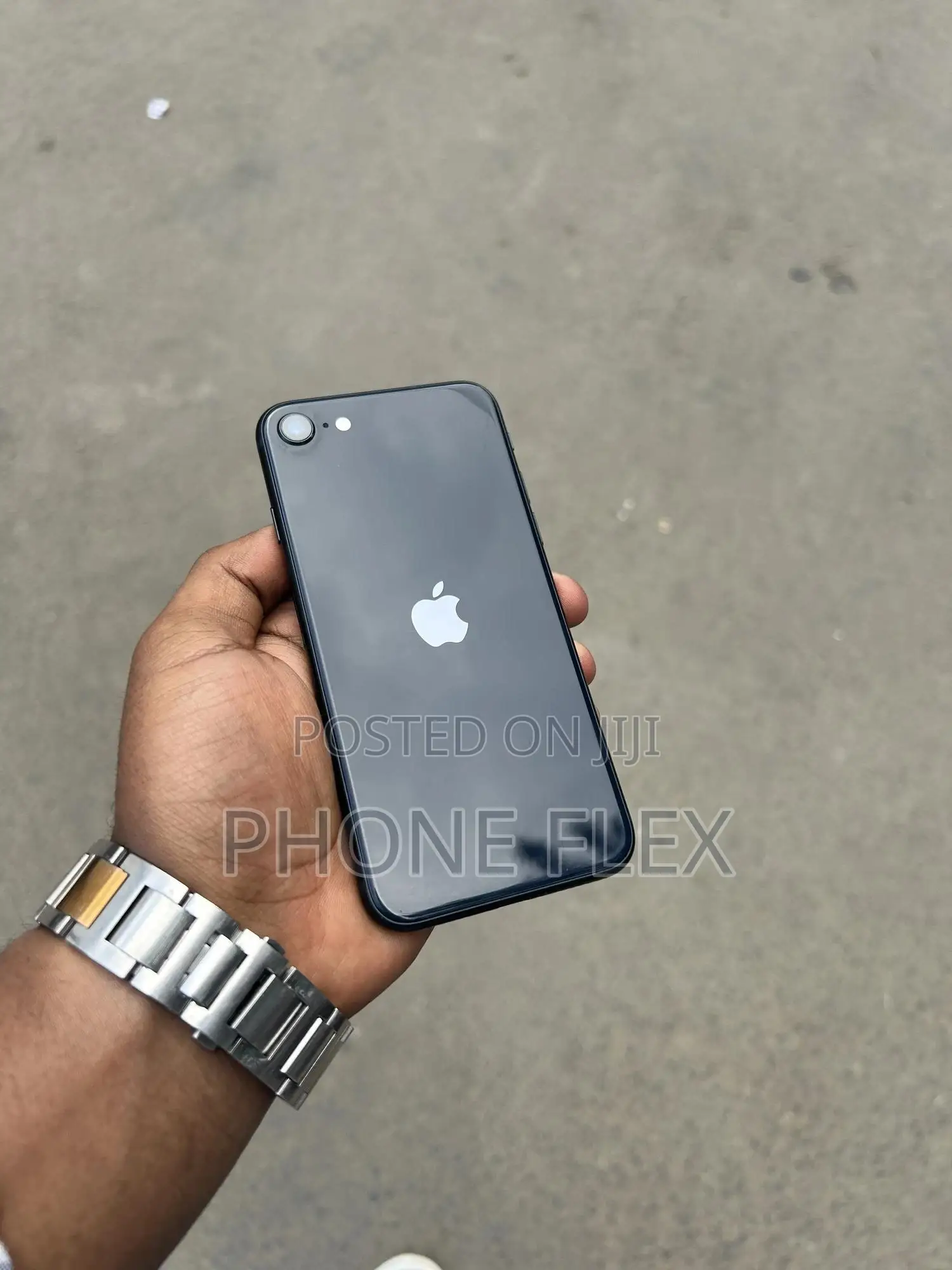Apple iPhone SE (2022) 64 GB Black